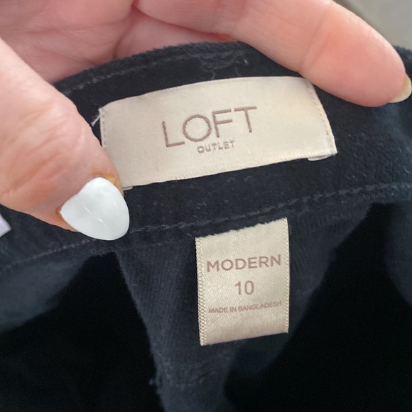 LOFT Black Skinny Pants - Picture 5 of 8